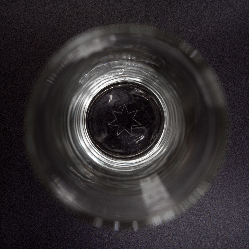 Hawkers Willi Becher Glass