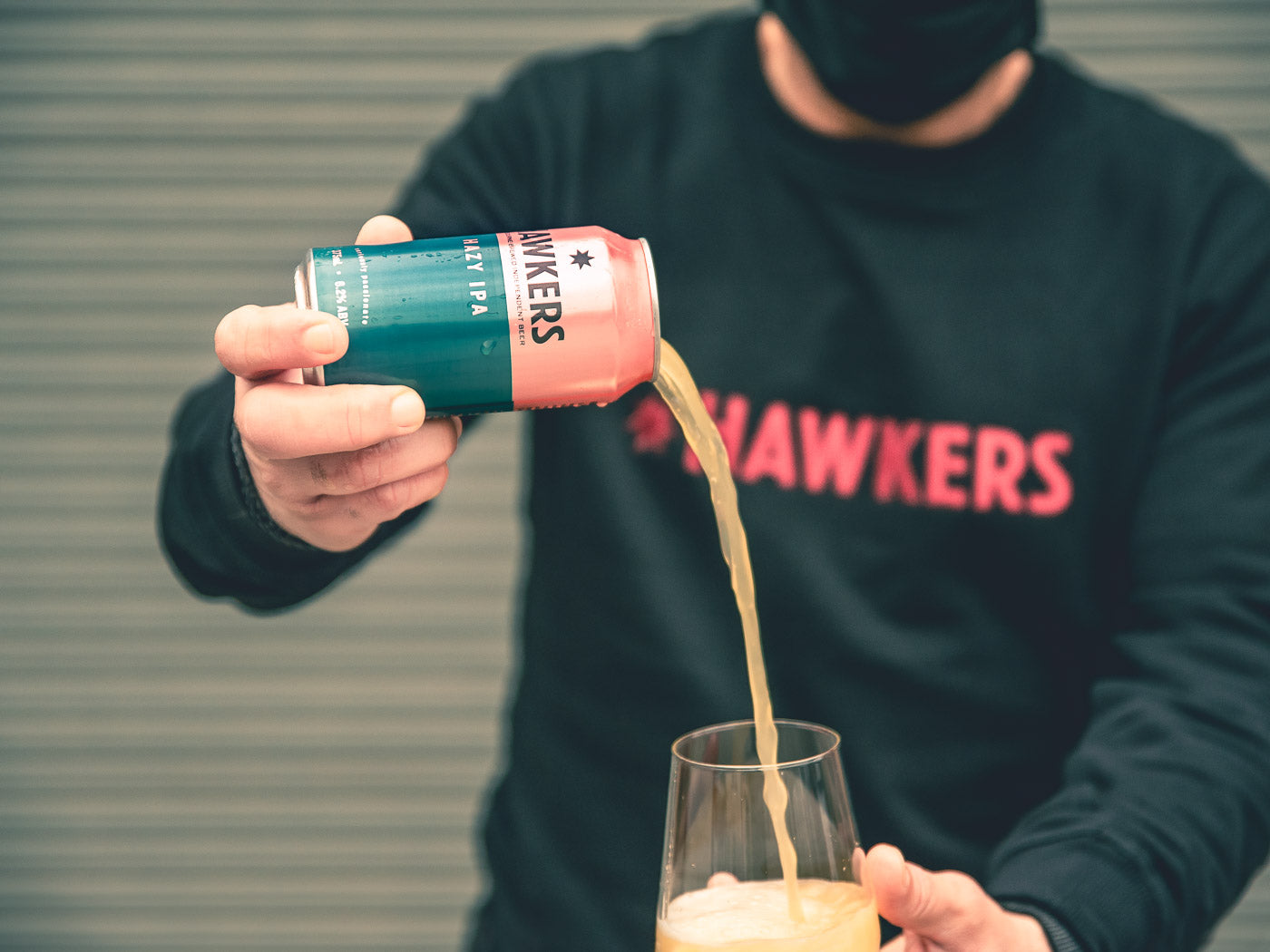 Hawkers-Hazy-IPA-Long-Pour